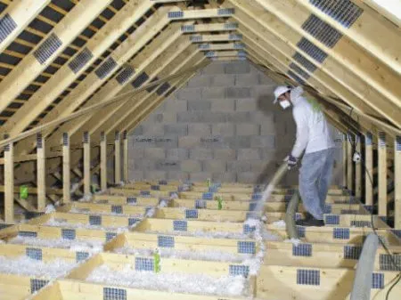 Dämmung des ausbaubaren Dachgeschosses