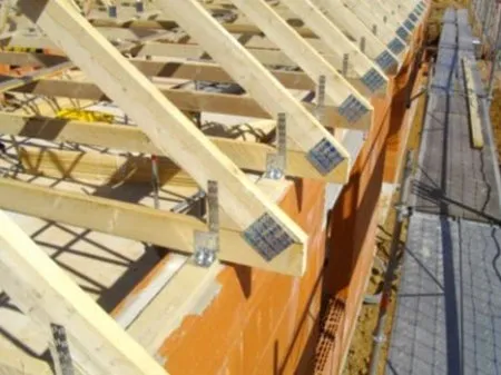 FBB07x : Befestigung eines Binders an einer Wandplatte