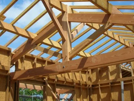 Rollen und Funktionen eines Dachstuhls