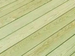 Durch Druckverfahren schutzsalzimprägniertes Holz