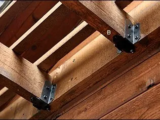 FBB20x : Befestigung eines Balkens an einem Unterzugbalken