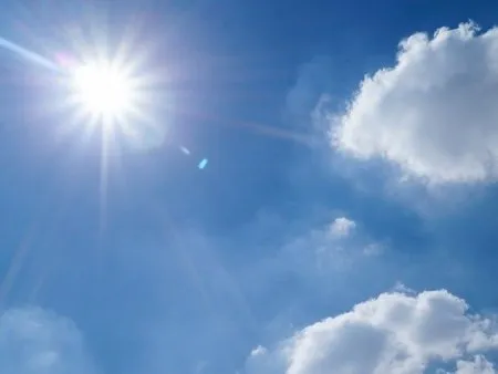 Simulieren Sie den Schattenwurf und die Flugbahn der Sonne